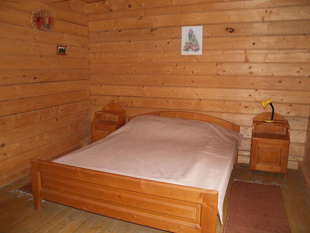 Vedmid Hotell Myslovka Rum bild
