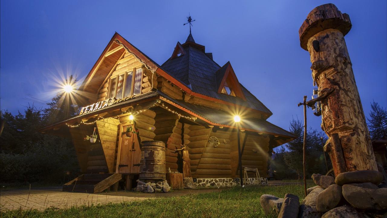 Vedmid Hotell Myslovka Exteriör bild
